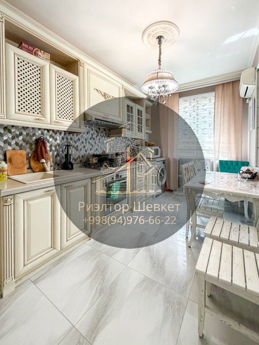 Продам квартиру буюк ипак йули 4-3-5 80м2