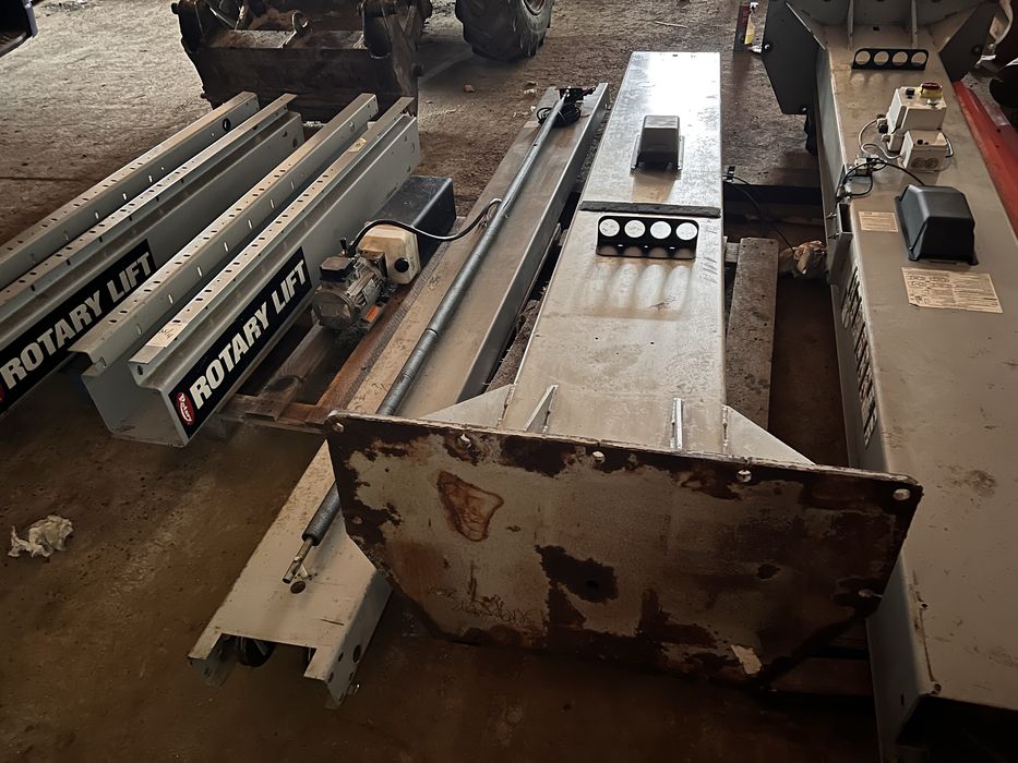 Elevator auto 2 coloane 6.5 tone Rotary SPO65M