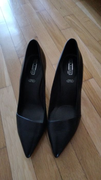 Pantofi de dama din piele naturala măr. 39
