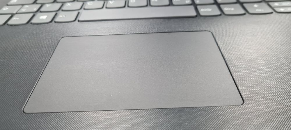 Лаптоп  Lenovo 15.6 RAM 8Gb DDR4, SSD 128/Windows 11