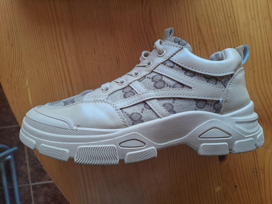 Дамски маратонки