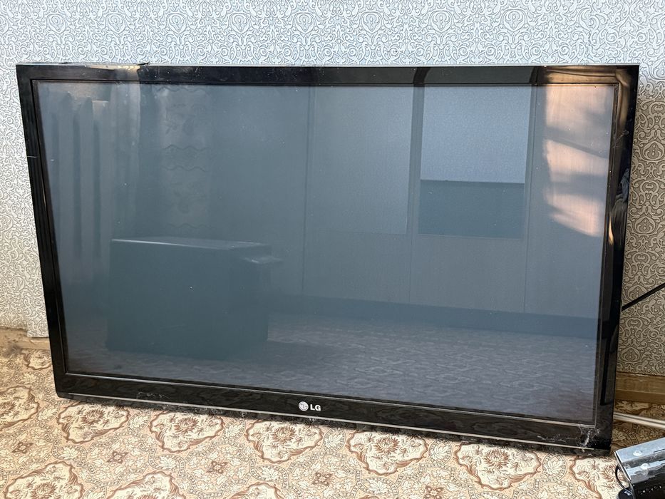 Продам телевизор LG