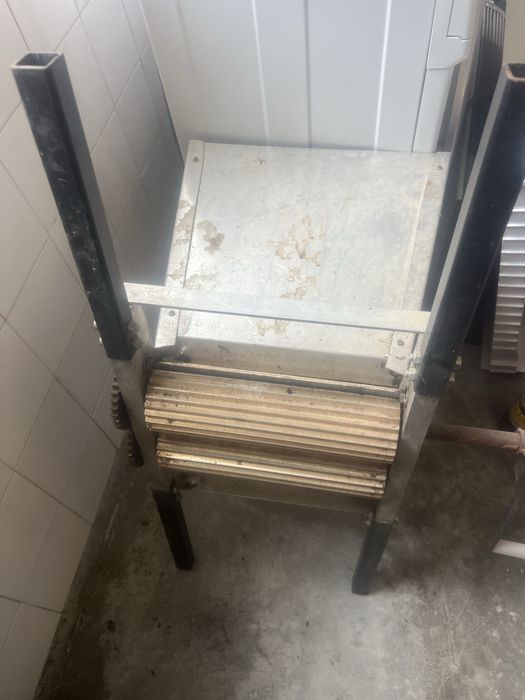 Teasc si zdrobitor de struguri