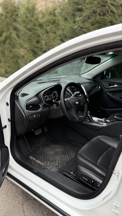 Malibu 2 2/4 sotiladi