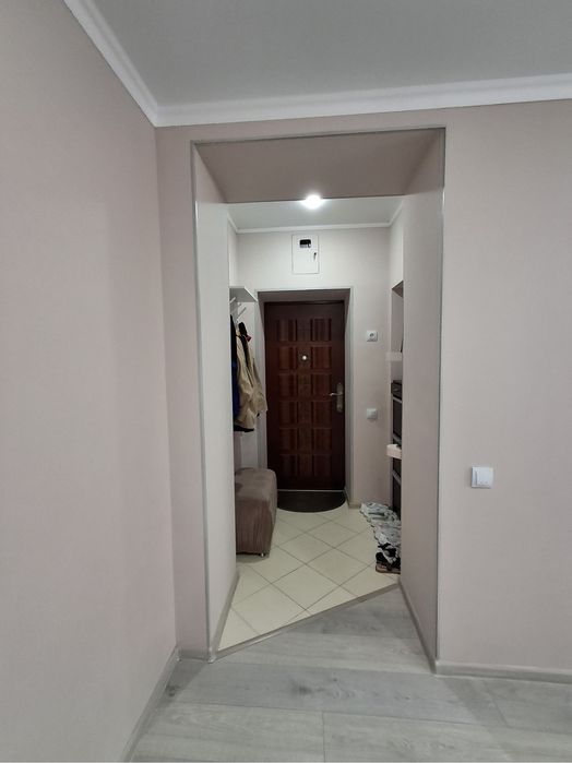 Продам квартиру 4 комн. 15 мкр