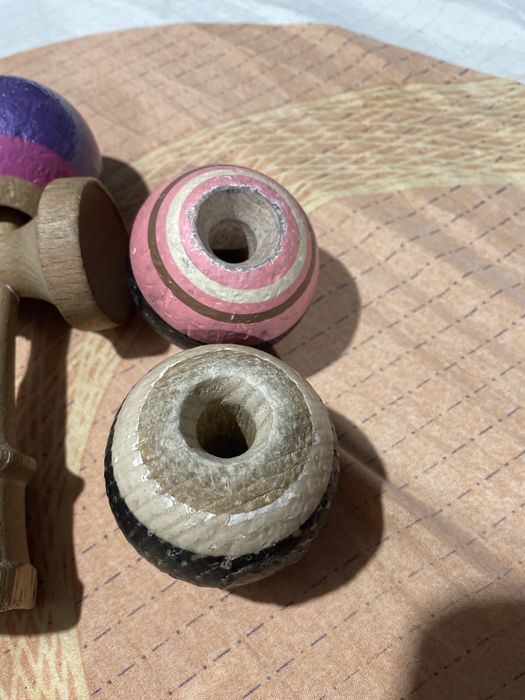Kendama,vand si separat