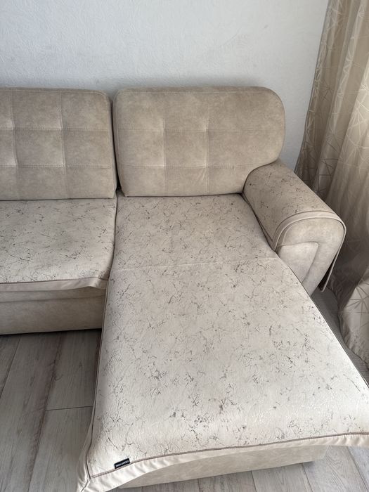 Продам диван в хорошем состоянии