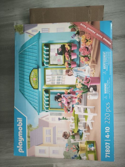 Лот играчки-Playmobil и робот