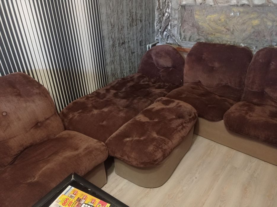 Продава се Диван със канапета