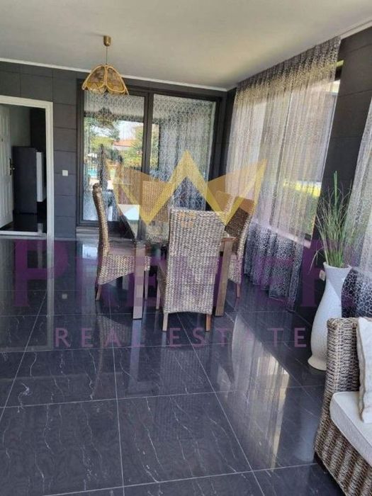 Дава се под наем Тристаен апартамент в Варна, м-т Евксиноград - 120 кв.м за 612 € - Снимка #3