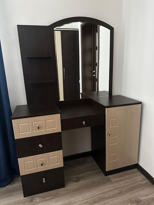 Продам Шкаф и комод