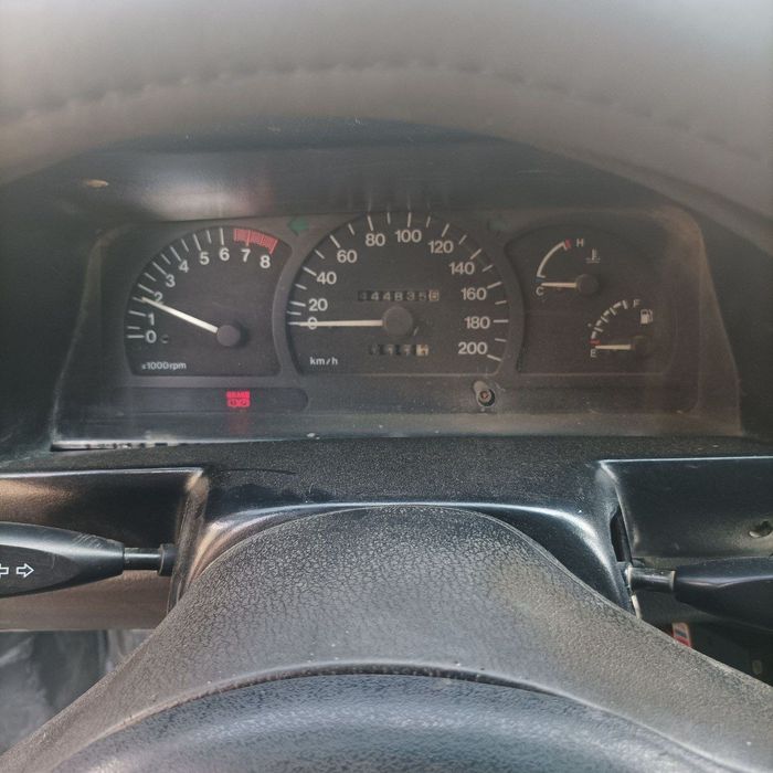 Nexia1 holati yaxshi mator karobkaga ishi yuq