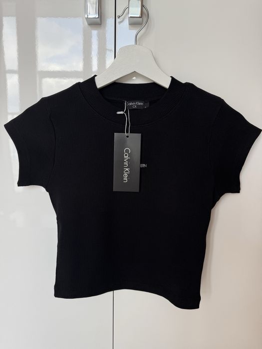 Кроп топы Calvin Klein и ALO