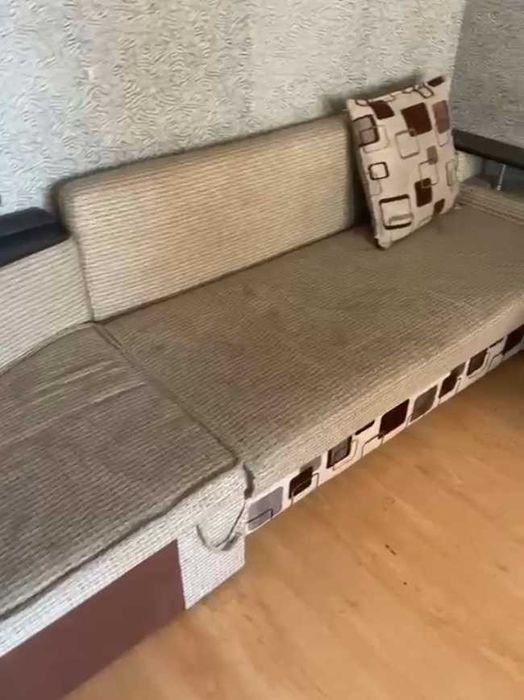 Диван Б/У даром бесплатно