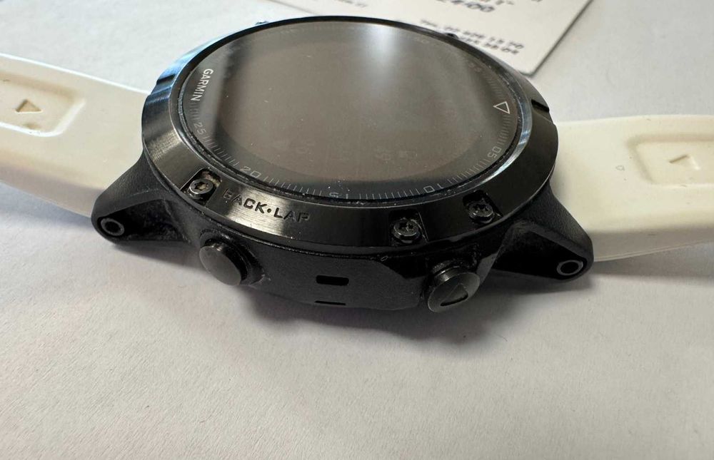 Часовник Garmin Fenix 5