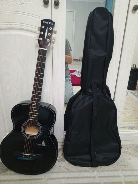 Гитара инструмент