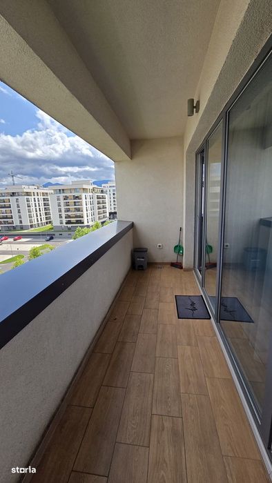 Apartament 3 camere  Coresi  77 mp utili + terasă 9 mp  Parcare + Beci