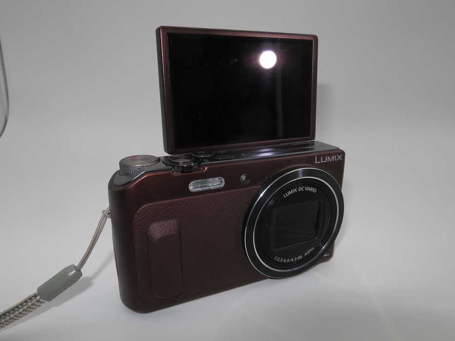 Panasonic Lumix TZ58 ултра компактен цифров фотоапарат с FULL HD, 18х оптичен зум, въртящ се дисплей за селфита, дигитална камера чисто НОВА