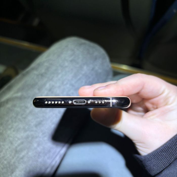 Продам iphone 11 pro 256gb