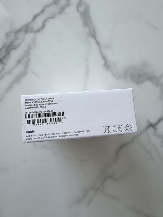 Слушалки Apple AirPods 4 ANC, бели, нови, гаранция