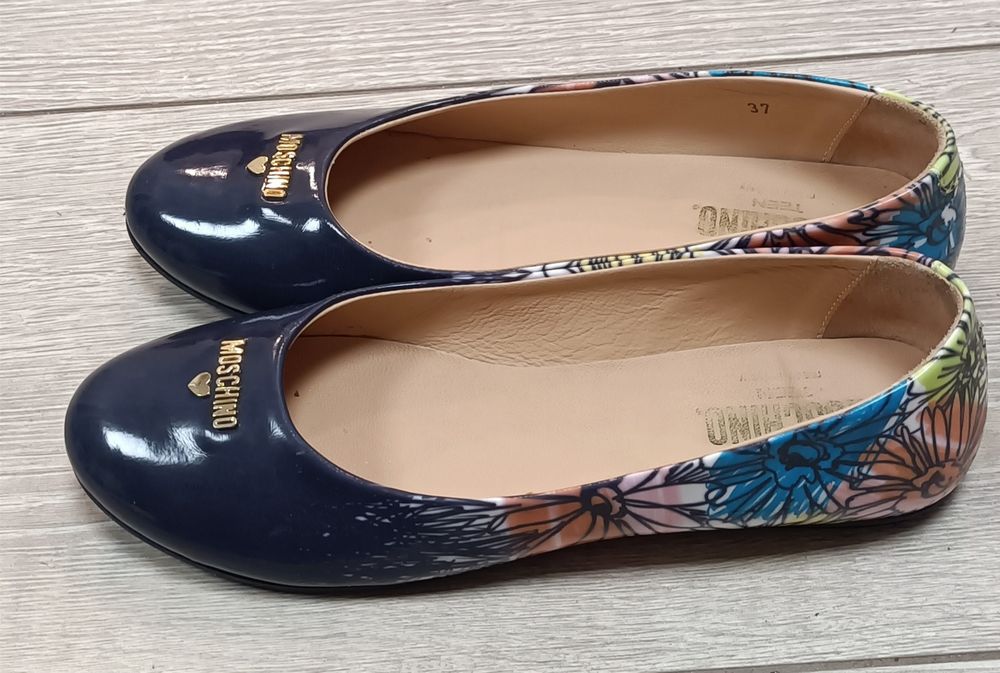 Vand balerini Moschino nr. 37