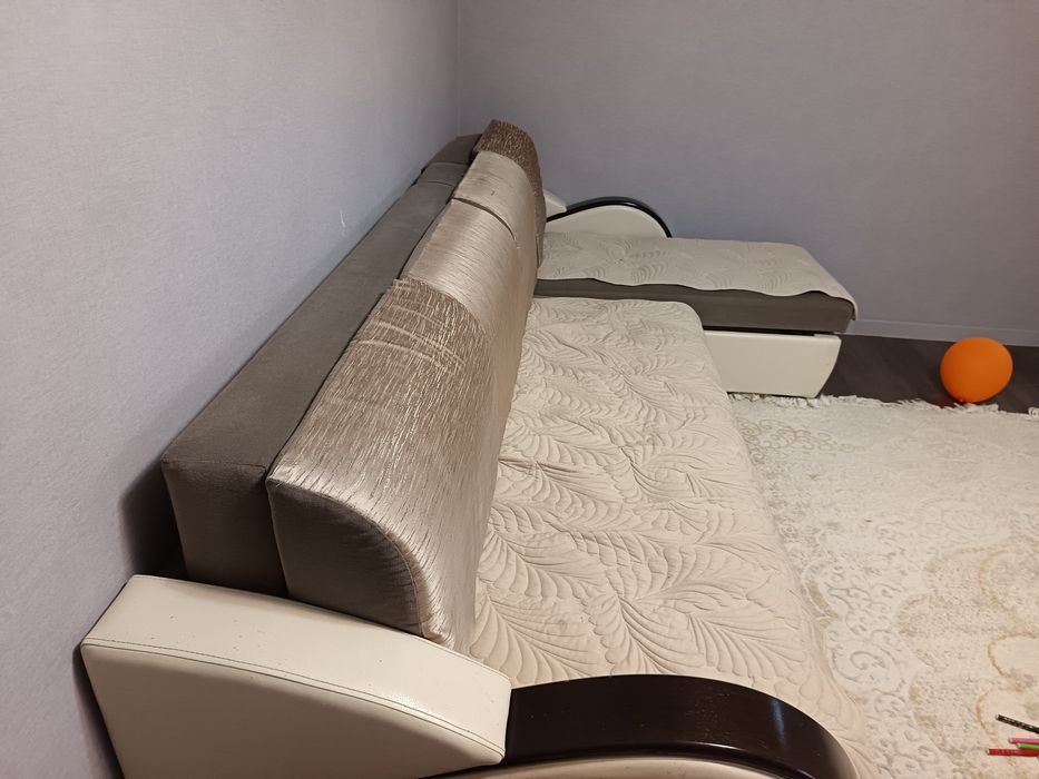 Диван угловой 3 м