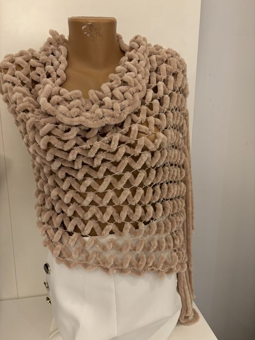 Ефектни шалове и яки