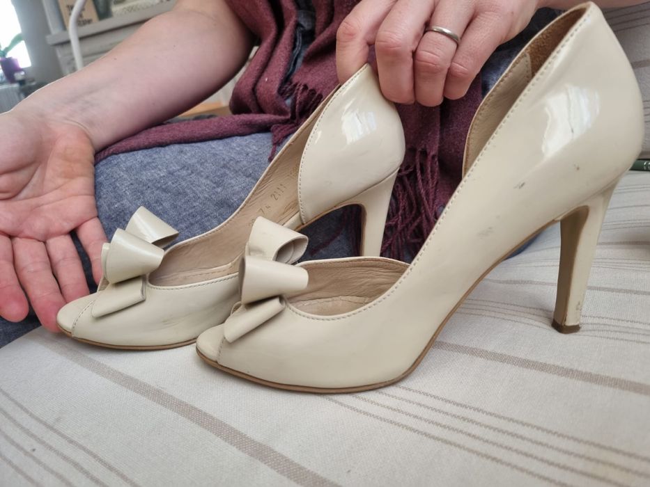 Pantofi Guban deosebiti