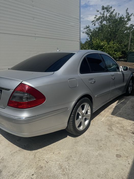 MERCEDES-BENZ E-Class 2006