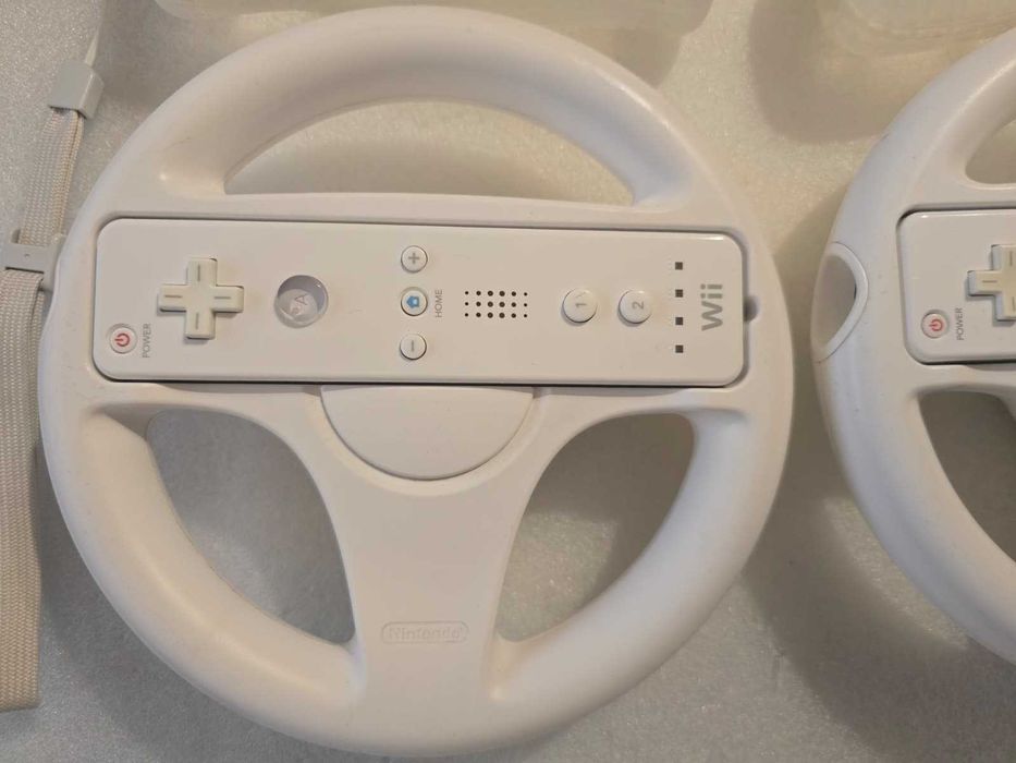 Kit Controller Nintendo Wii RVL-003, huse + 2 x Volan, curele prindere