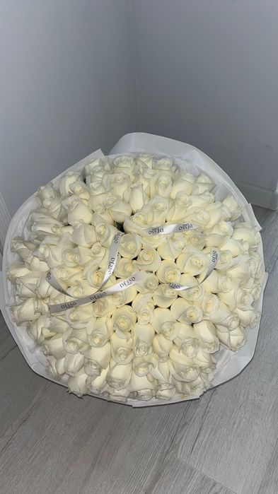 101 белые розы, купили за 130.000тг