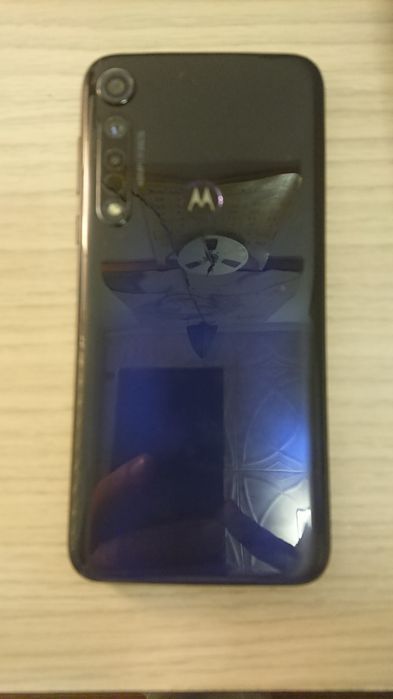 Redmi Note 8 pro 6.GB RAM 128 stocareMotorola G. 8 Plus