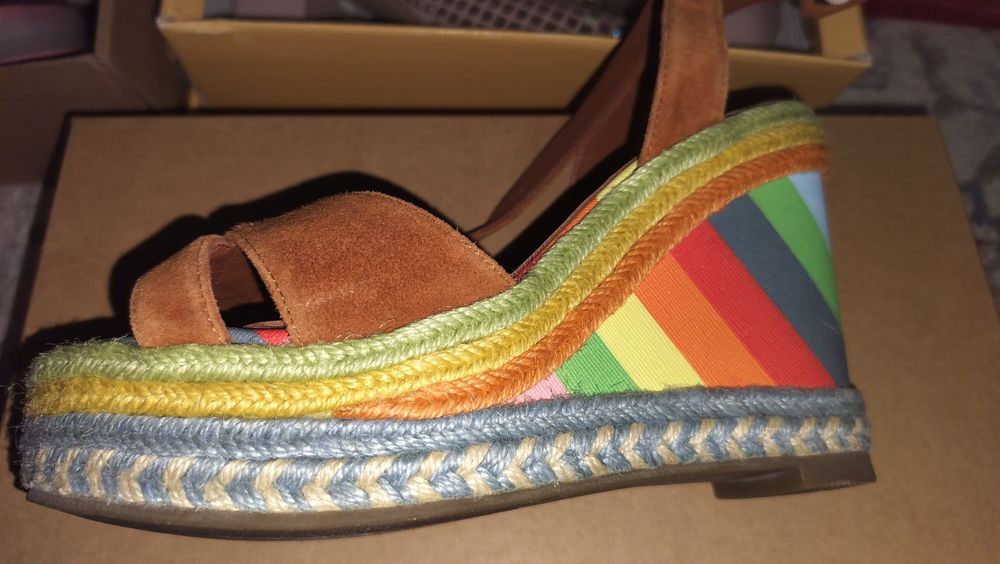 Босоножки кожа замша