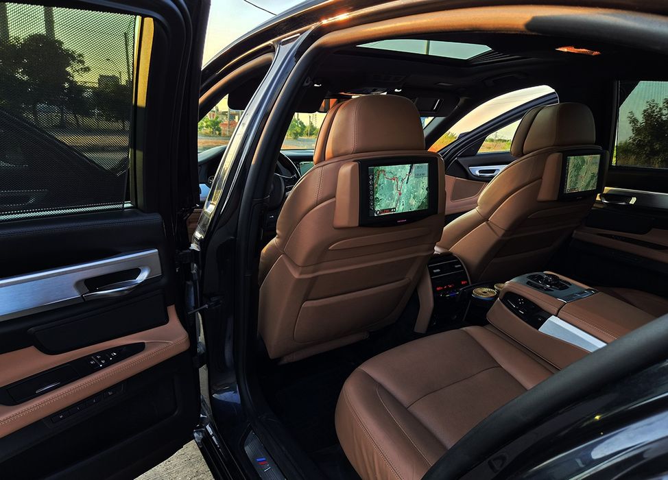 BMW 7 Series 2011 — imagine 5