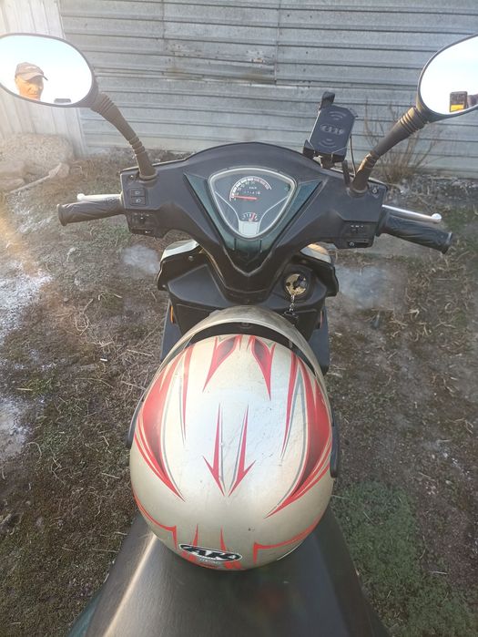 Продаю скутер 2024 г.в.