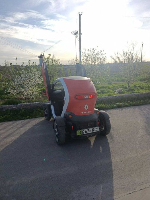 Продается Рено мини- электромобиль Renault twizy