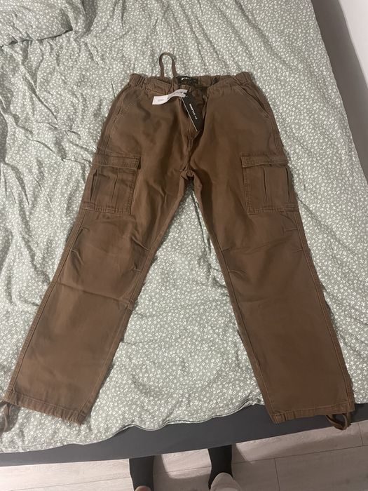 Pantaloni barbatesti cargo