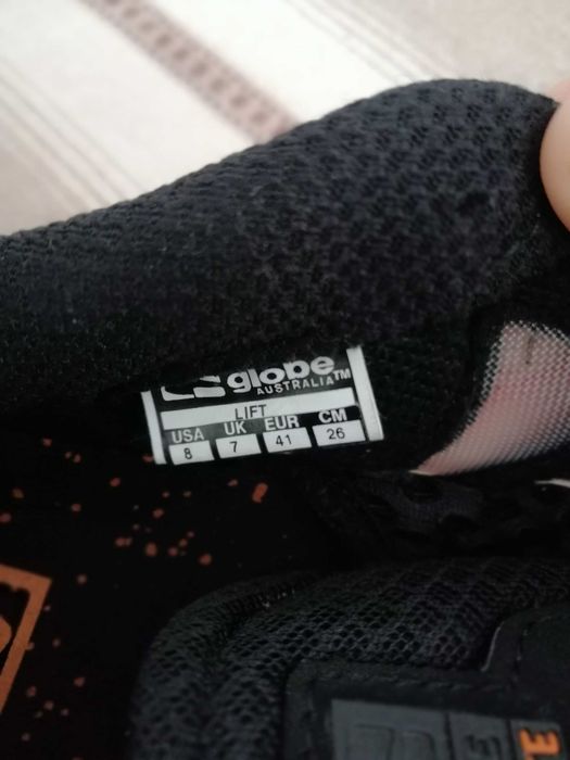 Спортни обувки GLOBE