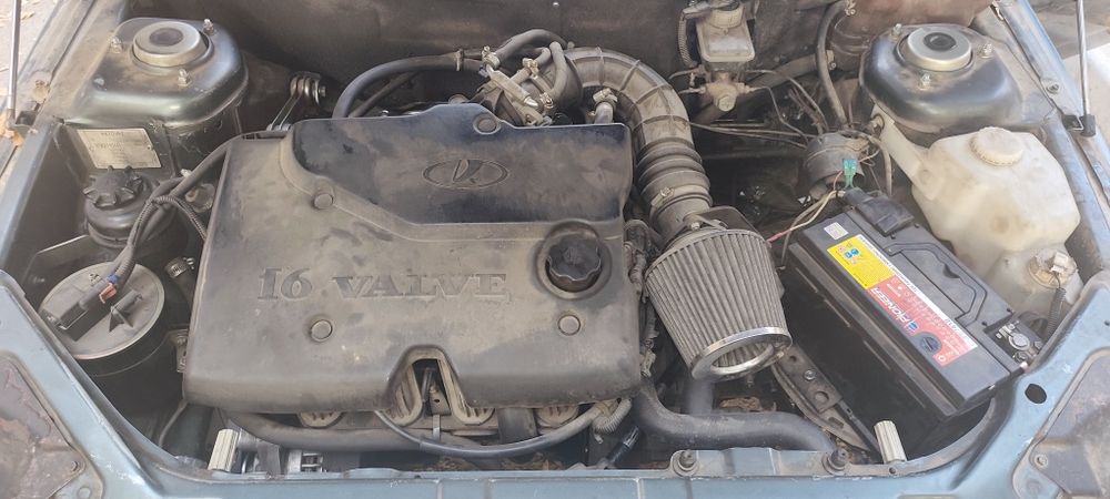 Продам ваз 2110 , 16 клапанная , 21124 мотор