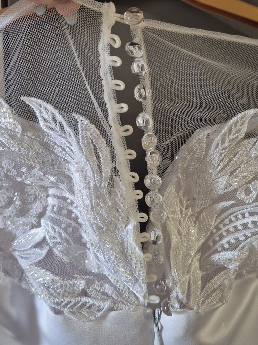 Rochie mireasa noua