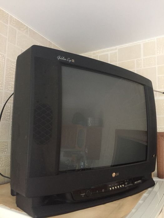 Продам телевизор