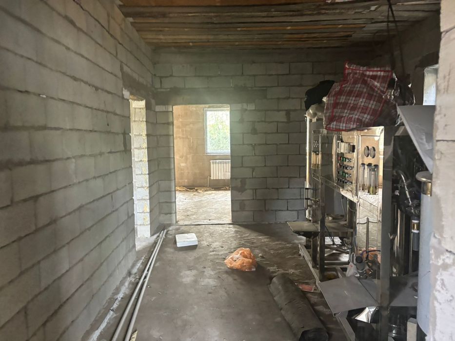 Үй сатылады опше 10 соты . 2 үй бар ..