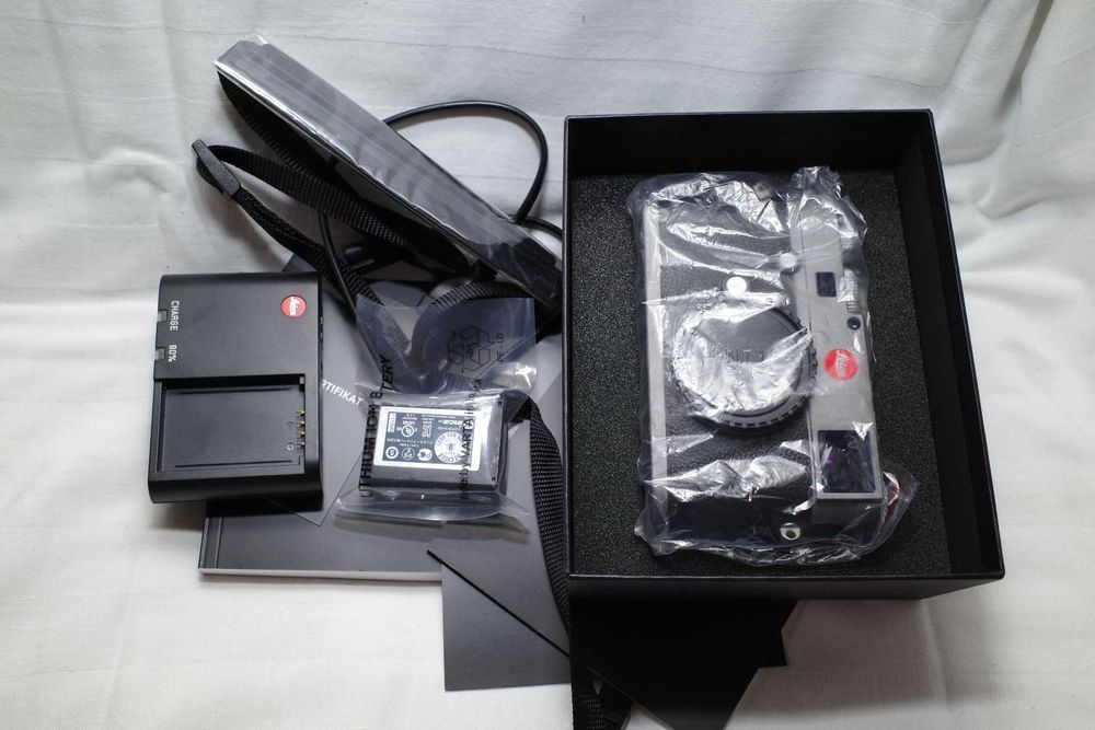 Лентова и дигитална фототехникаика от най-висок клас на Leica