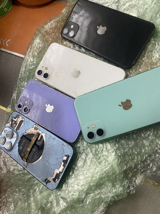 Vand telefoane iphone si samsung