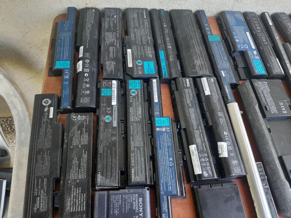 продавам батерии за лаптопи