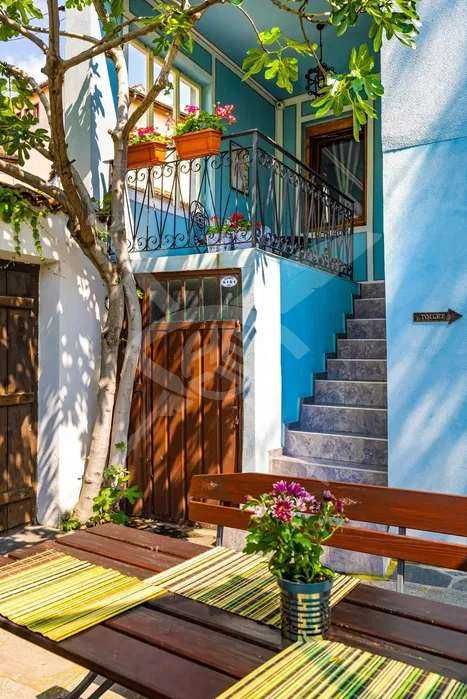 Дава се под наем Етаж от къща в Пловдив, Старият град - 90 кв.м за 1196.97 € - Снимка #7