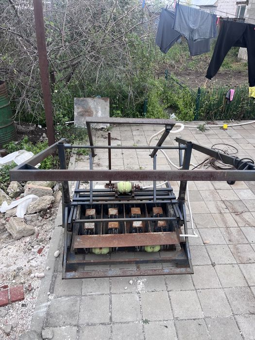 Пескоблочный аппарат