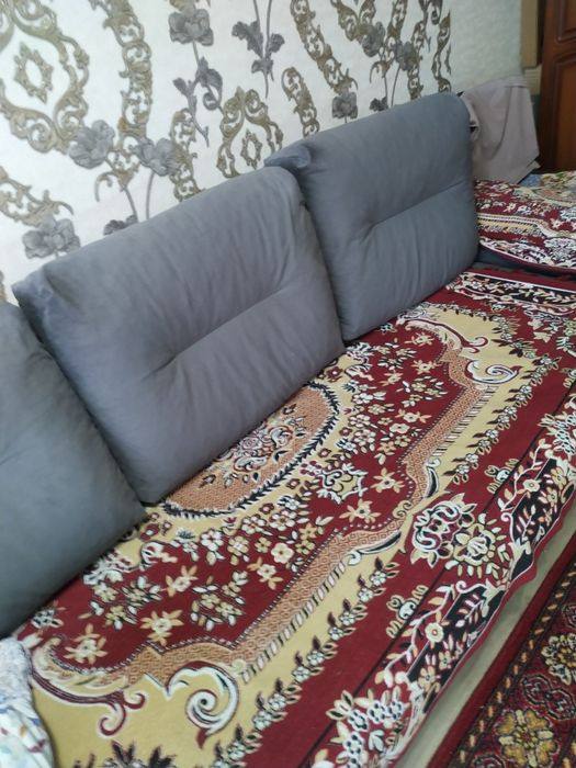 Диван темно-серый