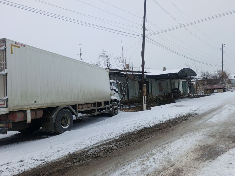 изузий 10тлик сотилади