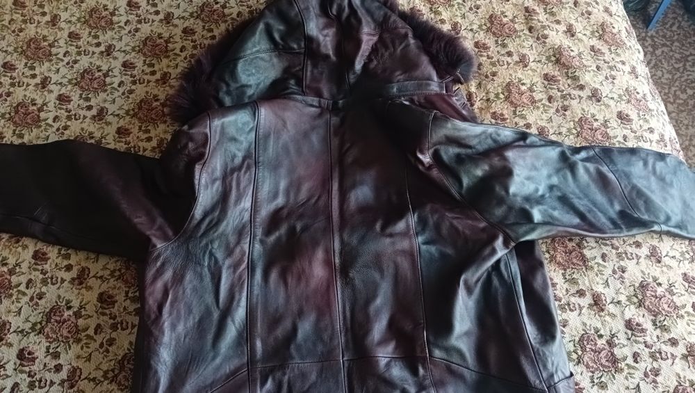 Дълго кожено яке